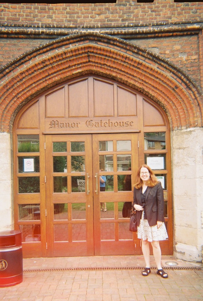 the-many-lives-of-the-dartford-manor-gatehouse-wonders-marvels